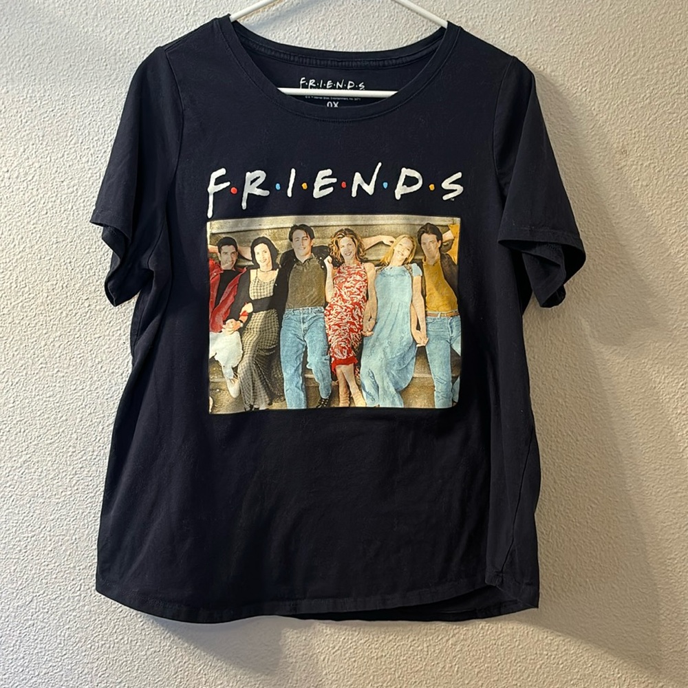 Friends graphic tee size 0X